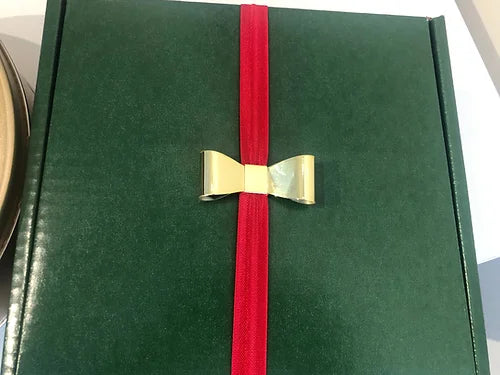 Holiday Gift Box - GreenIsland Bakery