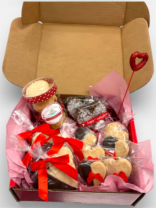 💝Valentine’s Gift Box – Chocolate heart - GreenIsland Bakery